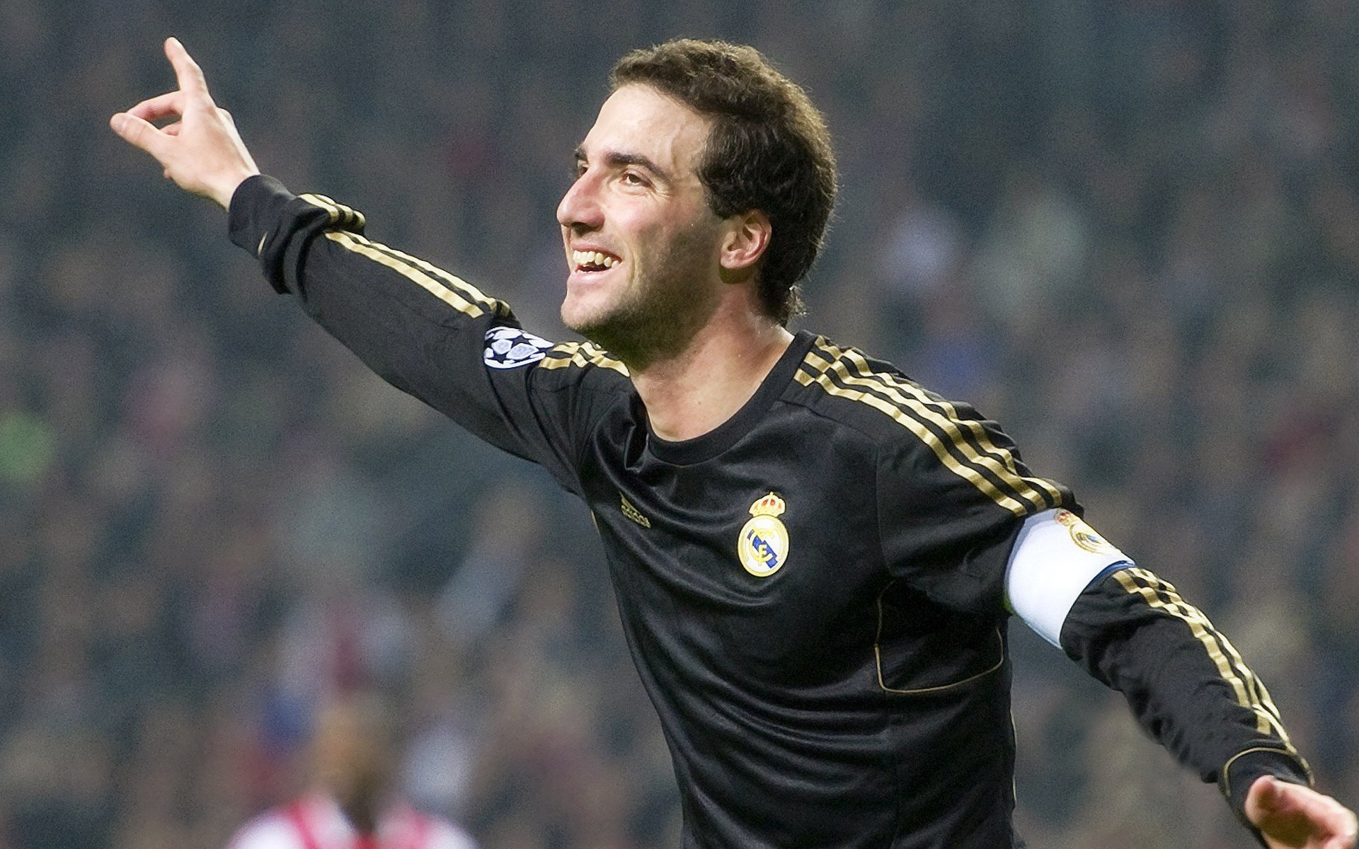 “绿色环保+智能场馆：未来运动场景向可持续发展迈进”，智能化场馆建设